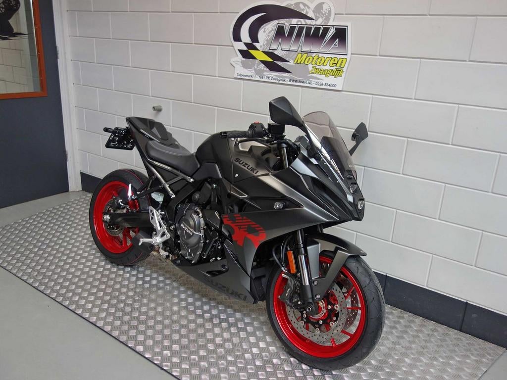 SUZUKI GSX-8R, SUZUKI, Bedrijf, Onbekend, Super Sport