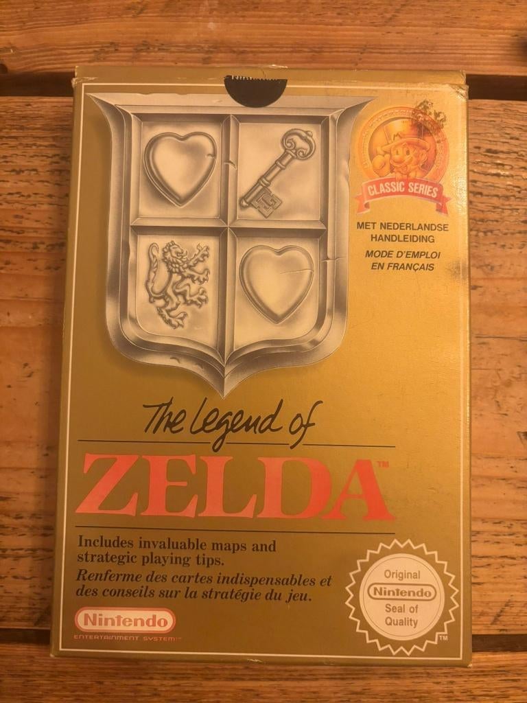The Legend of Zelda Classic Series (NES) In zeer goede staat, Spelcomputers en Games, Games | Nintendo NES, Zo goed als nieuw