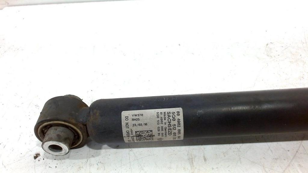 Schokbreker links achter Volkswagen Golf, Onderdelen@venauto.nl, Van der Ven Autorecycling B.V., Gebruikt, Ettenseweg 76, 4706 PB Roosendaal, The Netherlands