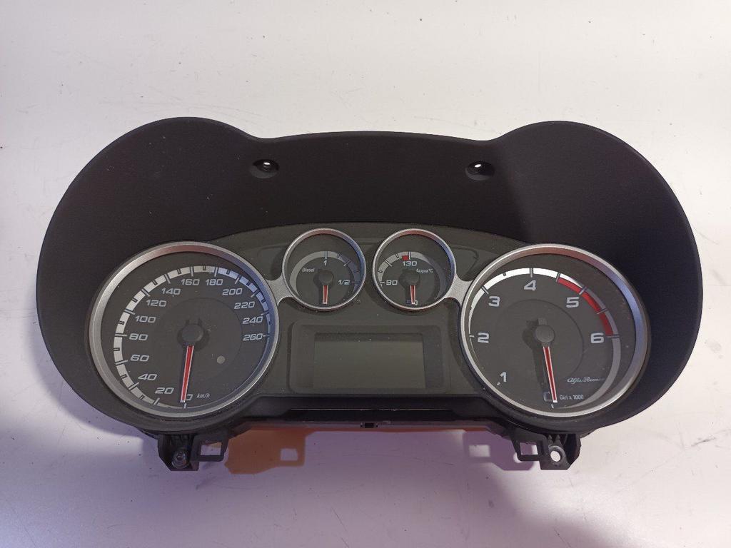 Cockpit Alfa Romeo MiTo, Onderdelen@venauto.nl, Van der Ven Autorecycling B.V., Gebruikt, Ettenseweg 76, 4706 PB Roosendaal, The Netherlands