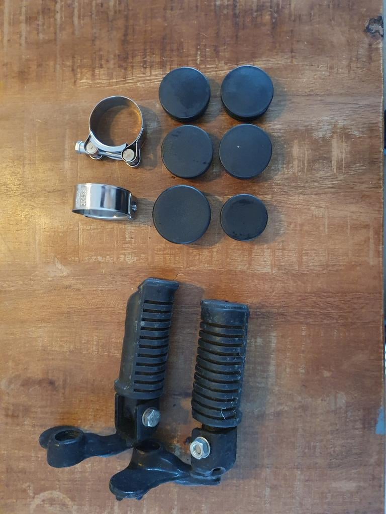 Honda cx 500 ,stepjes,uitlaatklemmen,framedoppen., Motoren, Onderdelen | Honda, Ophalen of Verzenden