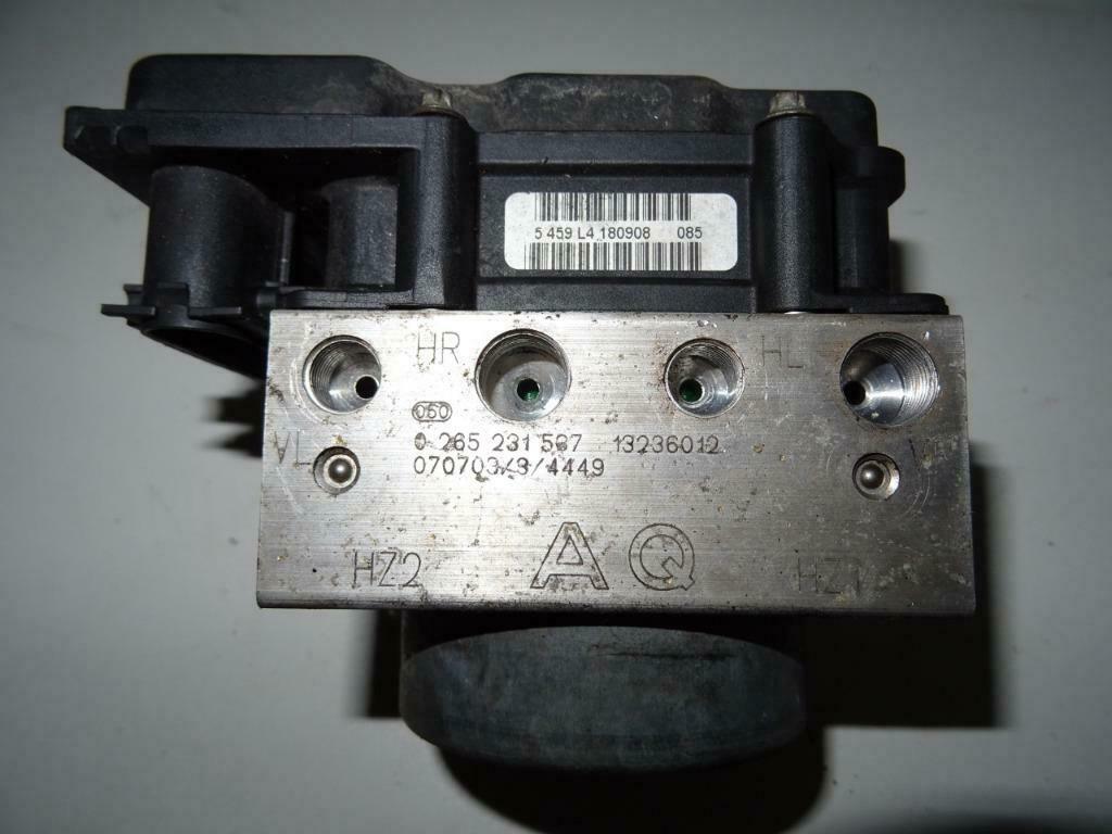 Opel Corsa D ABS pomp 0265232238FB 0265231507AQ