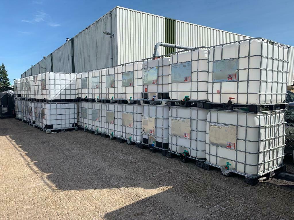 IBC  containers 1000 liter   €  75,00 excl. btw., Ophalen
