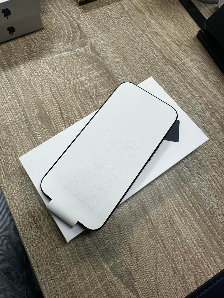 Foto 3 van Apple iPhone 15 128GB - als Nieuw - incl Garantie