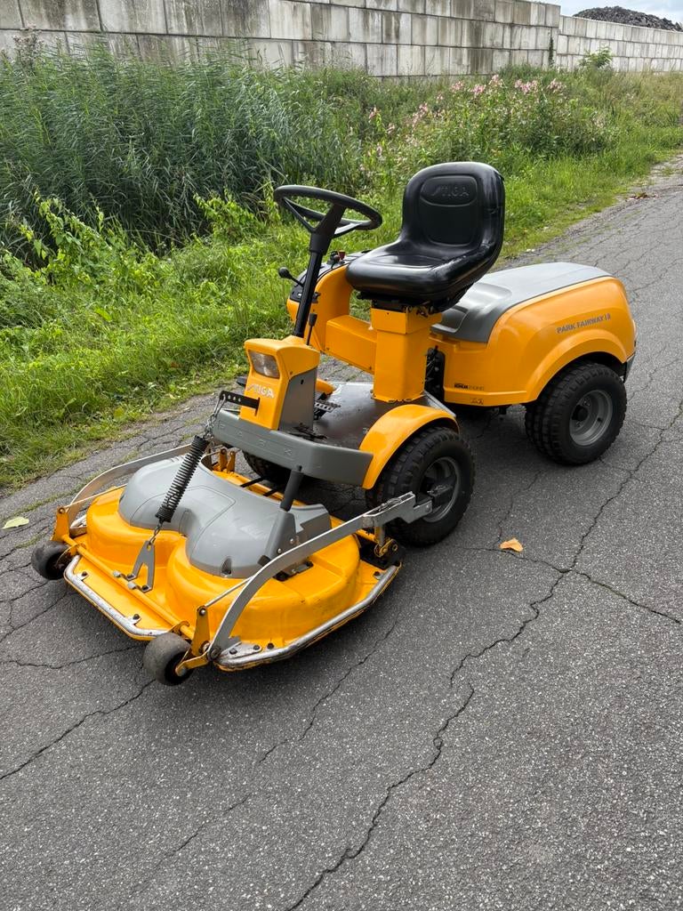 Stiga fairway 18pk zitmaaier, Tuin en Terras, Zitmaaiers, Ophalen, Gebruikt, Elektrische starter, Stiga Turbo.
