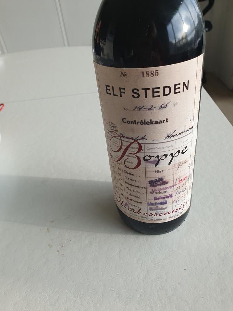 Zeldzaam Elf Steden object, Verzamelen, Wijnen, Zo goed als nieuw, Overige typen, Overige gebieden, Vol, Ophalen of Verzenden