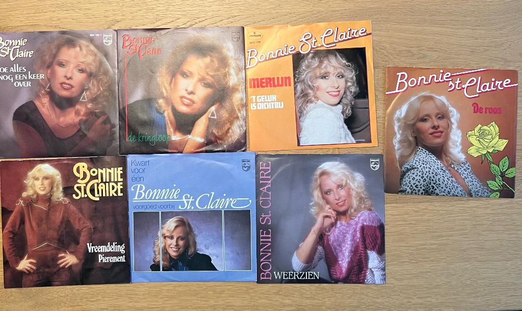 7 singles van Bonnie St Claire in zeer goede staat, Ophalen of Verzenden, Zo goed als nieuw, Overige formaten, Levenslied of Smartlap