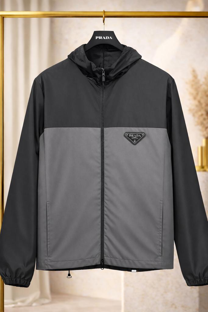 Nieuw Prada Pak - Ultieme Luxe & Klasse, Ophalen of Verzenden, Nieuw, Overige maten, Zwart