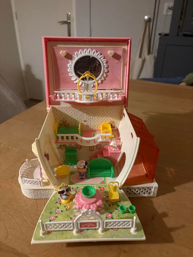 Dufty Charmkins Hasbro Huis, Kinderen en Baby's, Speelgoed | Poppenhuizen, Ophalen, Gebruikt, Poppenhuis