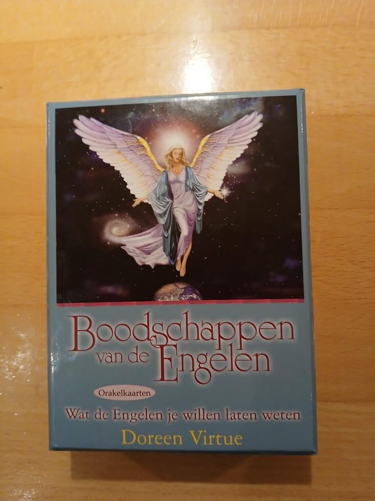 Boodschappen van de Engelen - Doreen Virtue Orakelkaarten, Spiritualiteit algemeen, Overige typen, Ophalen of Verzenden, Zo goed als nieuw