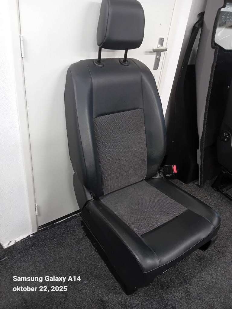 Peugeot expert bijrijdersstoel  850 euro 2016 -2026, Ophalen, Opel