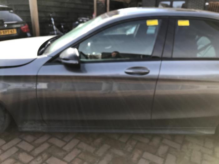 Portier 4Deurs links-voor van een Mercedes C-Klasse (992), Gebruikt, -, Deur, Ophalen of Verzenden