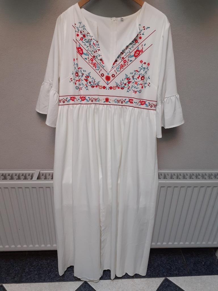 Ibiza Style Jurk - Perfect voor Feestjes!, Kleding | Dames, Jurken, Zo goed als nieuw, Maat 46/48 (XL) of groter, Wit, Onder de knie