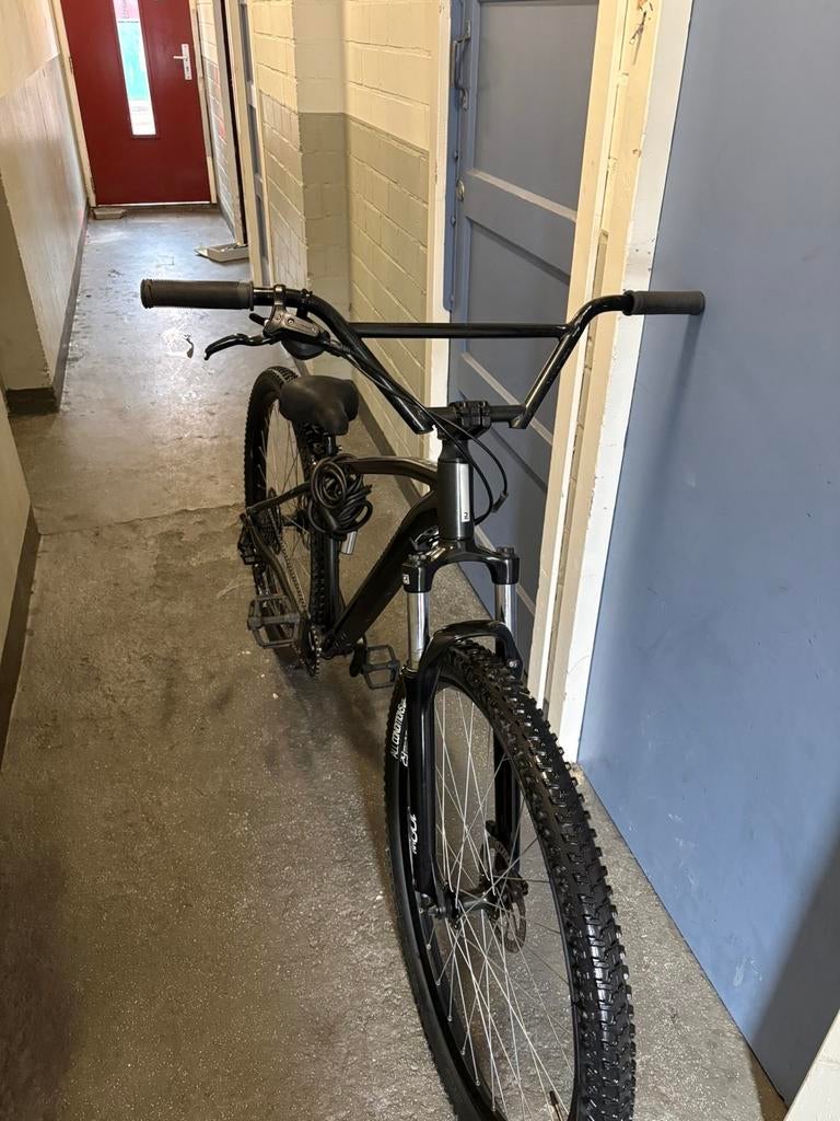 Wheeliebike, Fietsen en Brommers, Fietsen | Crossfietsen en BMX, Ophalen, 24 inch of meer, Staal, Stuur 360° draaibaar