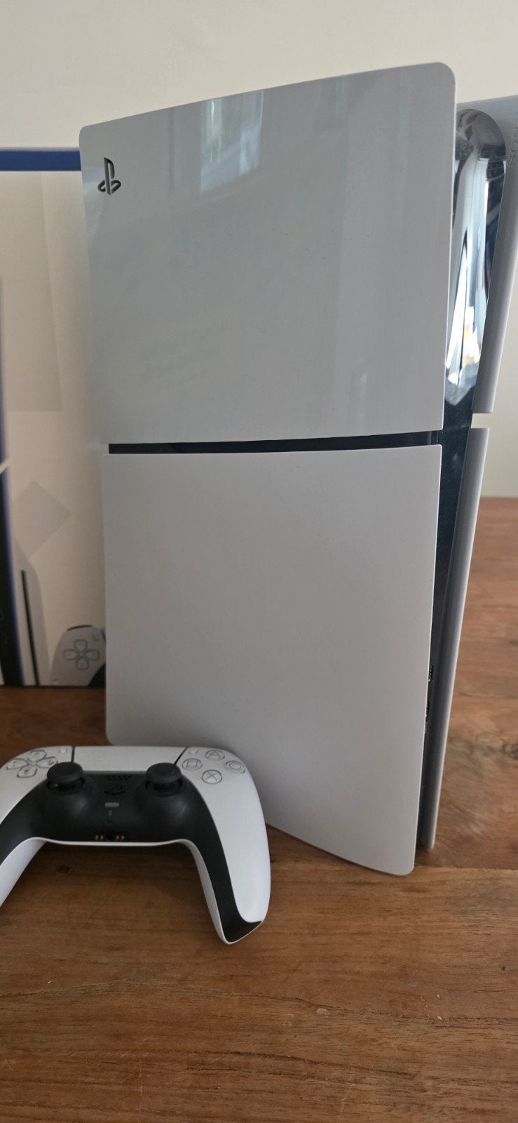 Foto 5 van PS5 Slim Disc Edition 1TB - Zo goed als nieuw