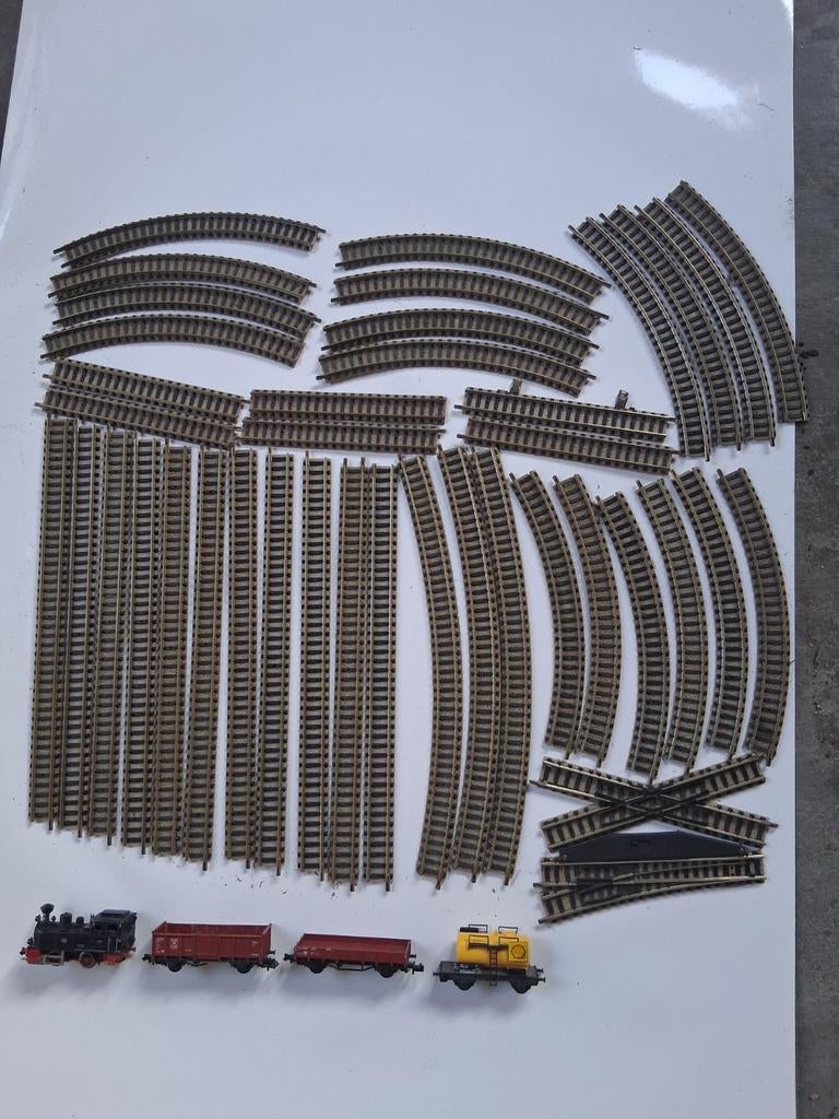 ​"Fleischmann Piccolo N-spoor set rails met Loc en 3 wagons, Hobby en Vrije tijd, Gebruikt, Gelijkstroom, Fleischmann, Rails