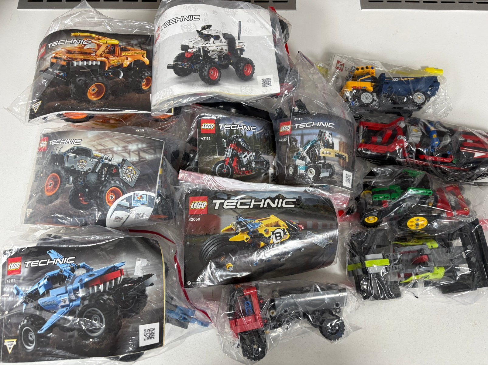Partij Lego Technic. Div Sets. Compleet., Kinderen en Baby's, Speelgoed | Duplo en Lego, Lego, Ophalen of Verzenden, Zo goed als nieuw