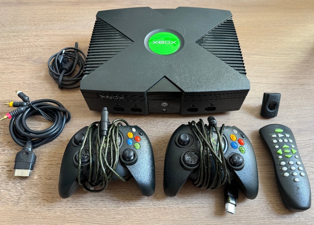 Originele Xbox | 2 controllers | afstandsbediening | doos, Spelcomputers en Games, Spelcomputers | Xbox Original, Verzenden, Gebruikt