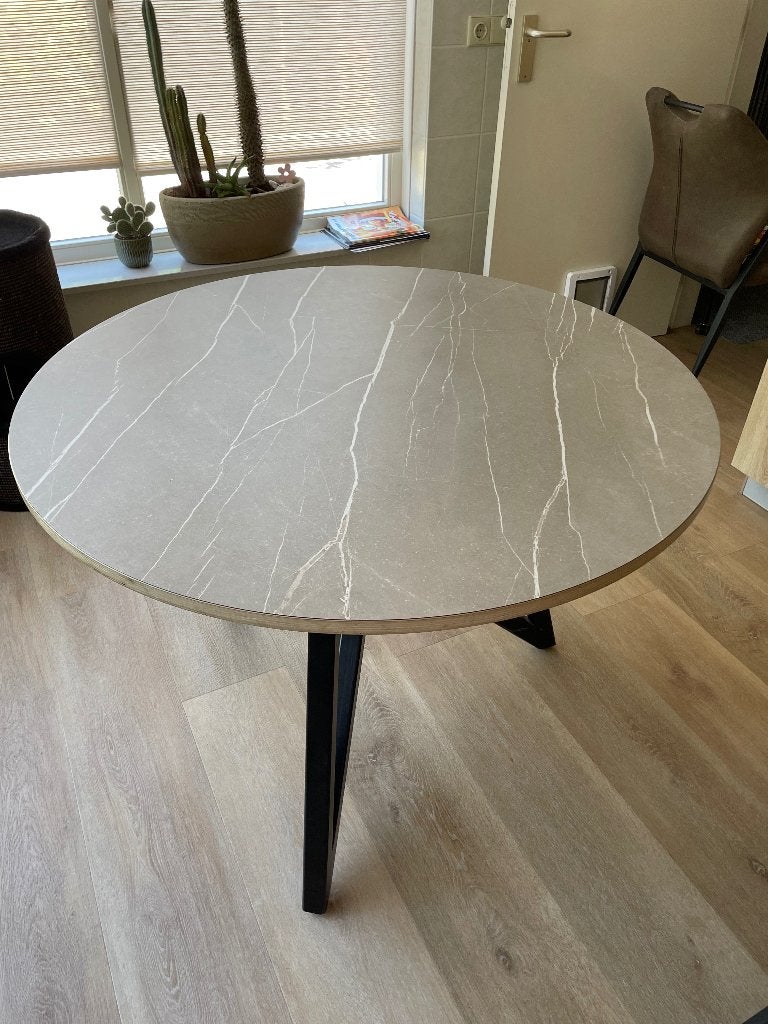 Ronde eettafel, Ophalen, Kunststof, Gebruikt, Rond