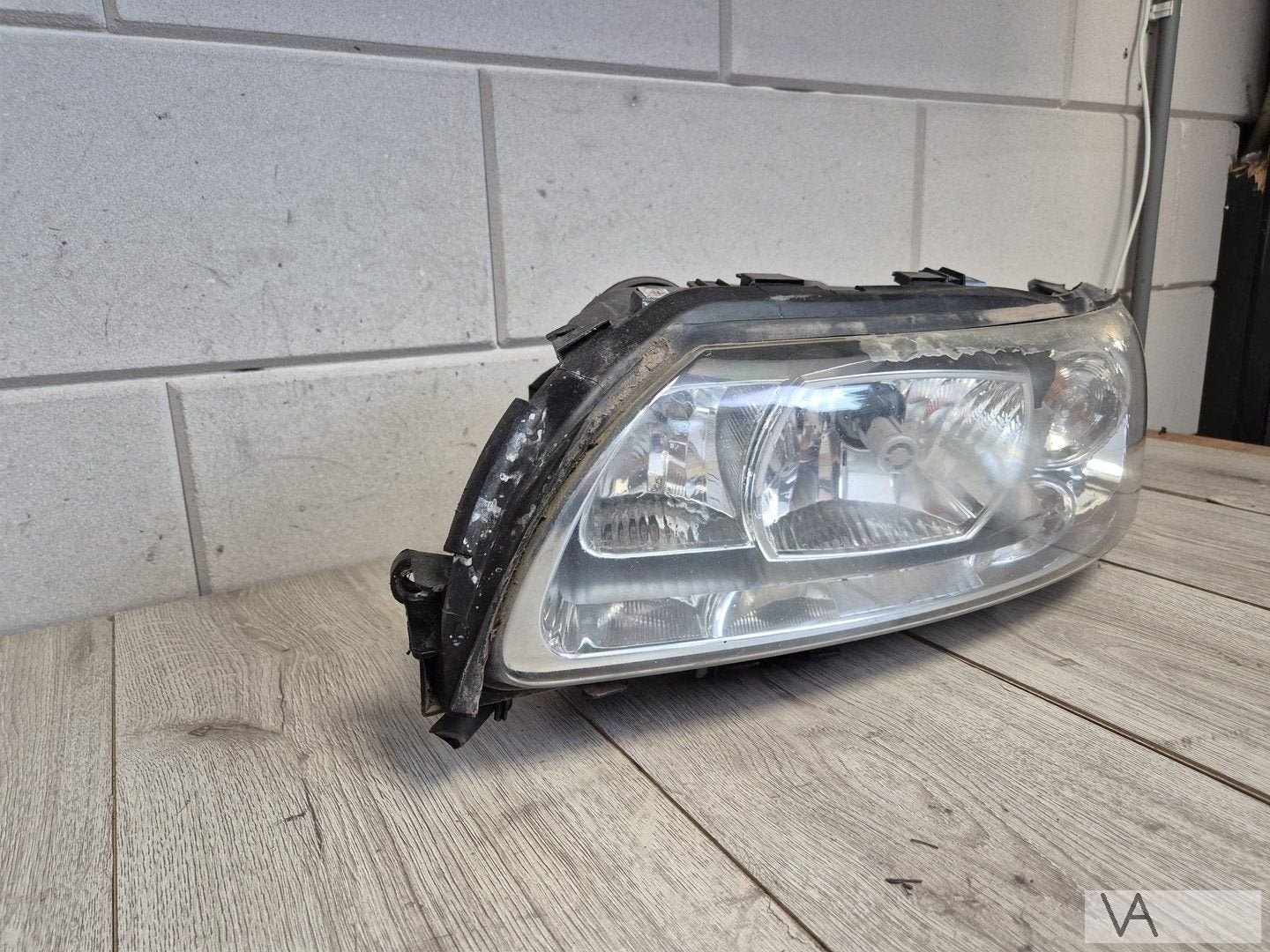 Volvo S60 V70 XC70 2004 - 2008 koplamp xenon links 30784247, Gebruikt, -, -, Ophalen of Verzenden