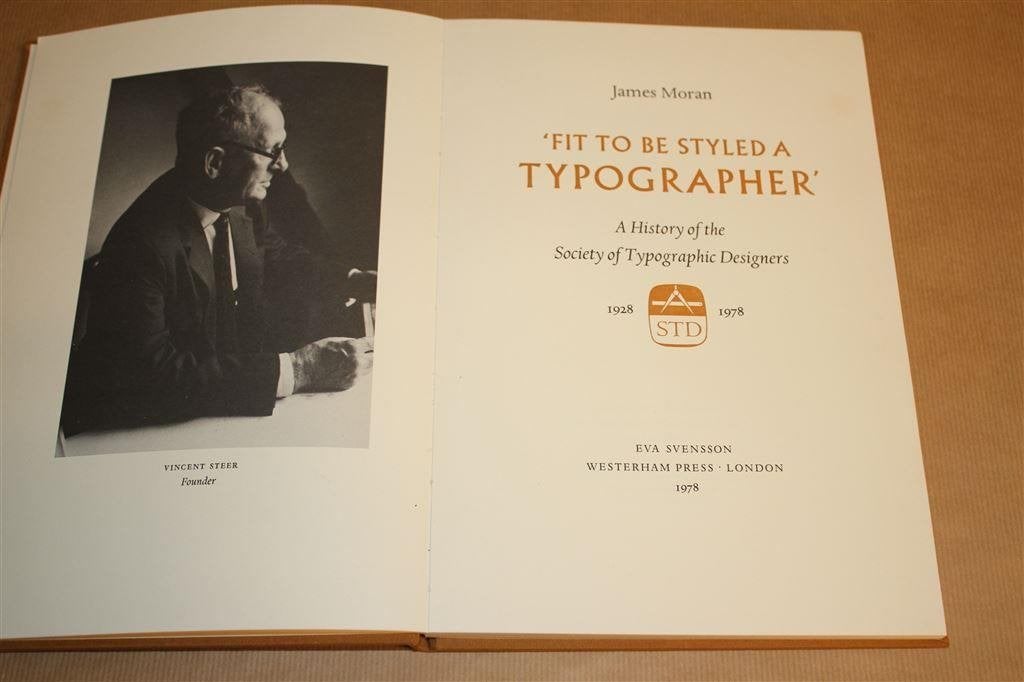 Fit to be Styled a Typographer. Typographic Designers., Ophalen of Verzenden, Gelezen, Fotografen