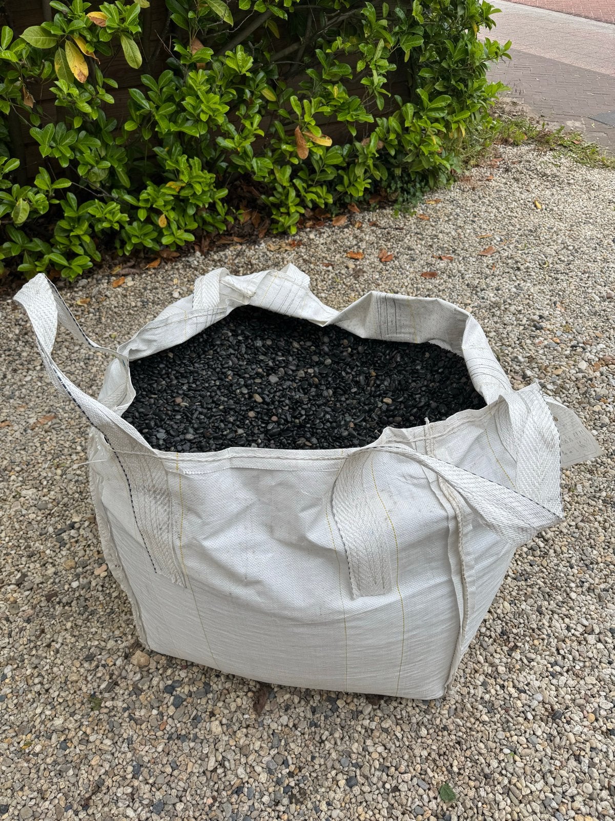 Zwarte beach pebbles - ongeveer 200l - 350kg, Tuin en Terras, Grind, Keien en Split, Nieuw, Kei, Zwart, Ophalen