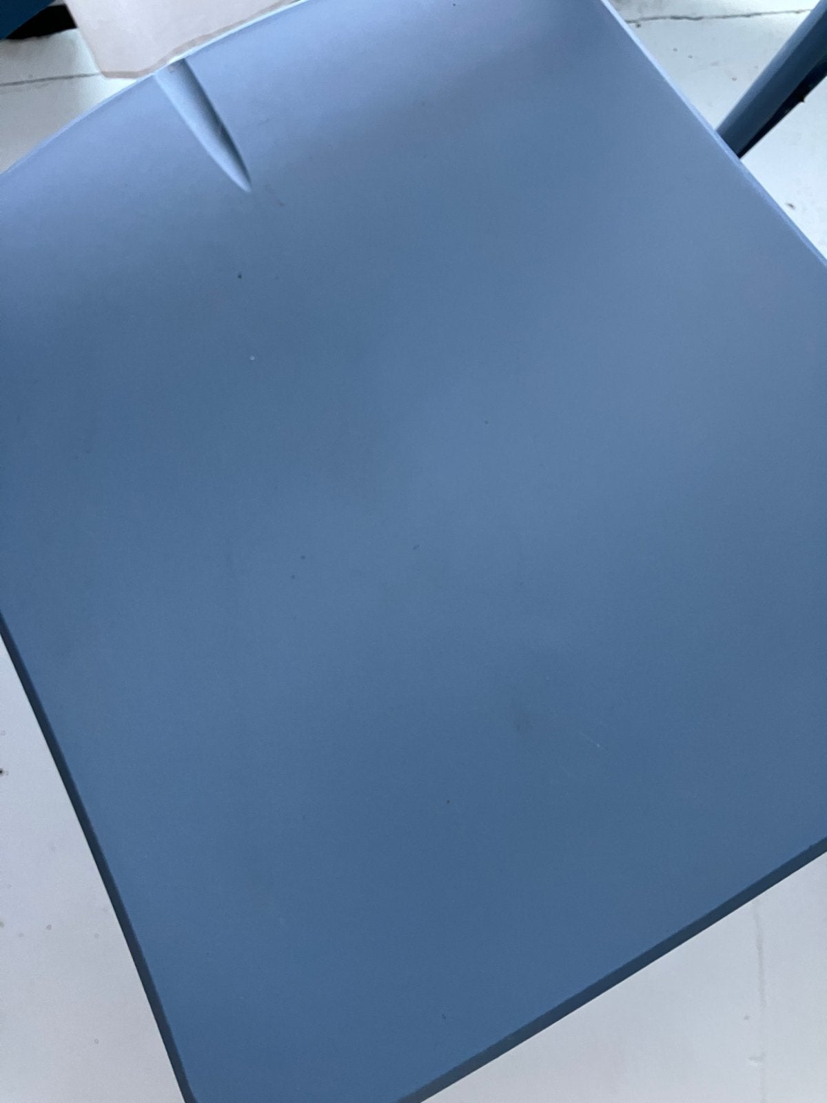 Twee plastic tuinstoelen, Ophalen, Gebruikt, Kunststof, Stapelbaar