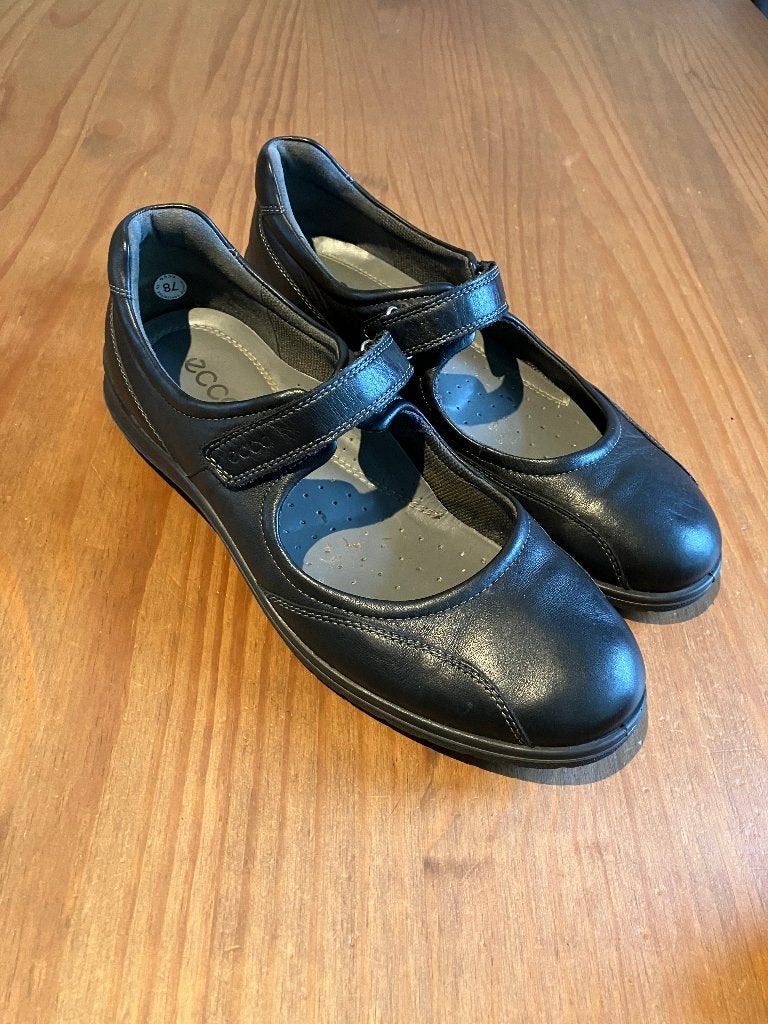 Ecco zwarte damesschoen, Zwart, Ophalen of Verzenden, Zo goed als nieuw, ECCO.
