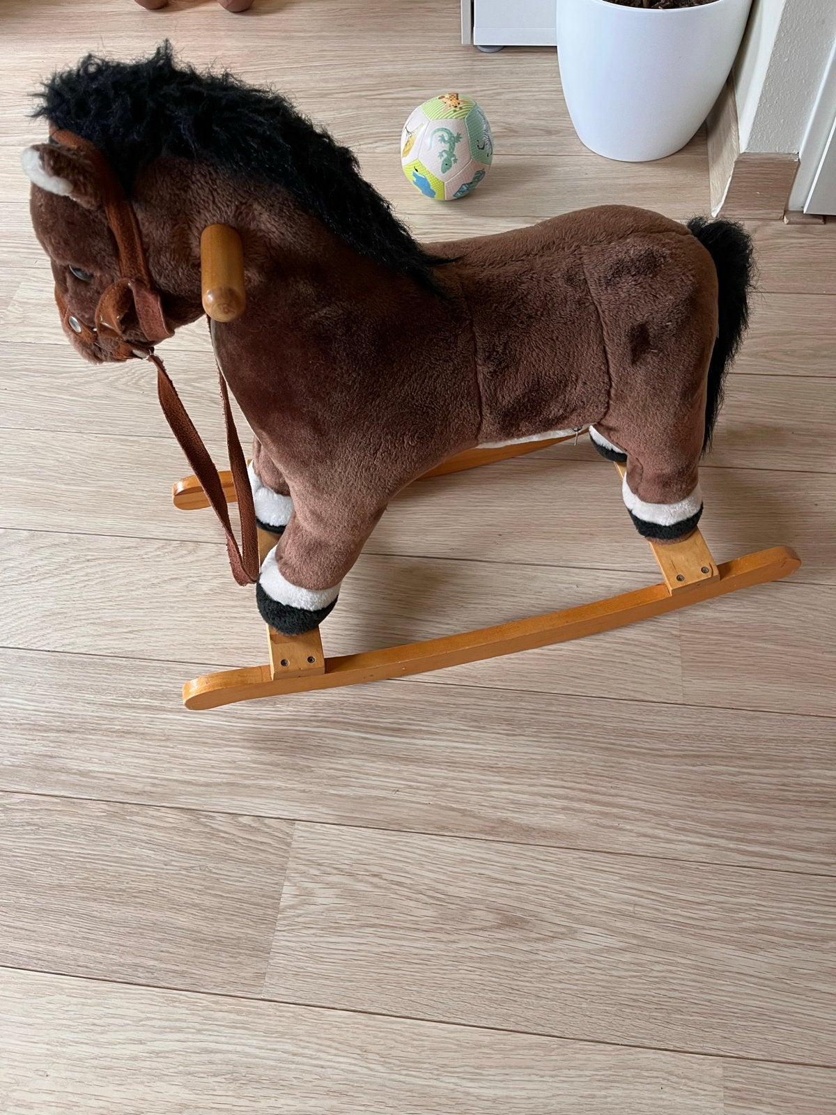 Schattig hobbelpaard, bruin, in goede staat, Ophalen, Gebruikt