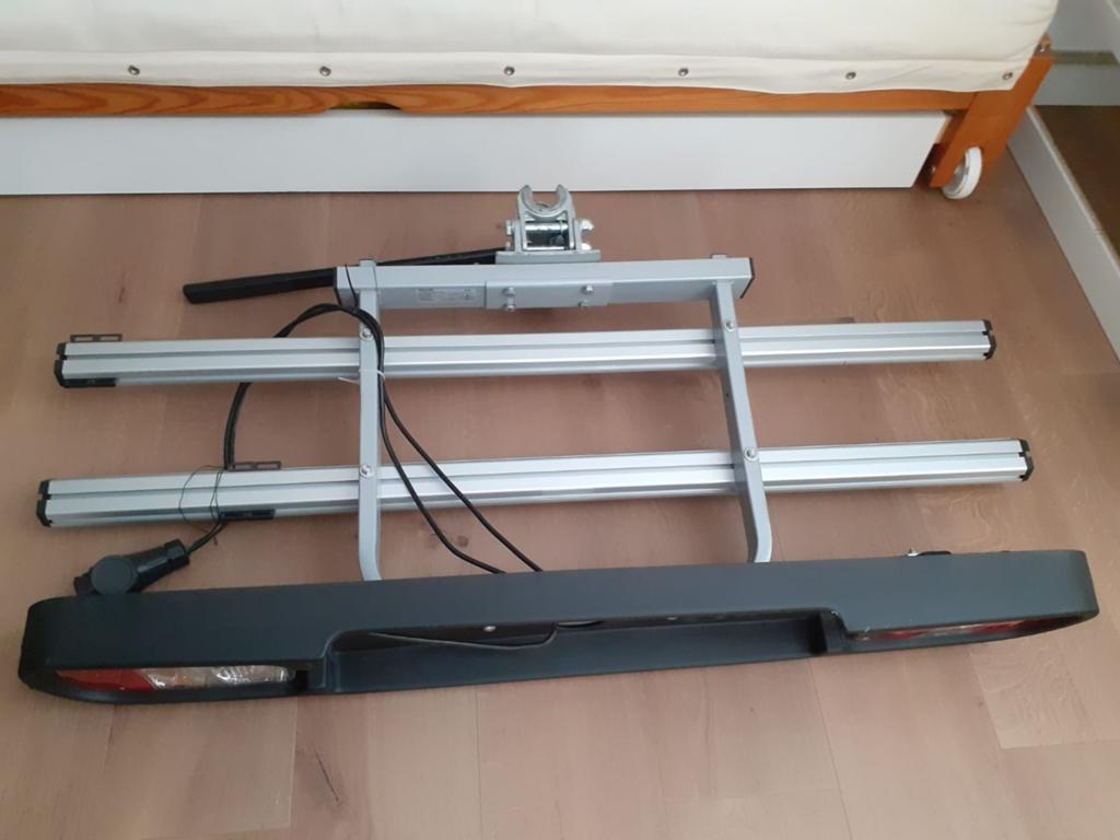 Menabo Project Tilting 3 fietsendrager met dakkoffer, Ophalen, Zo goed als nieuw, Achterklepdrager