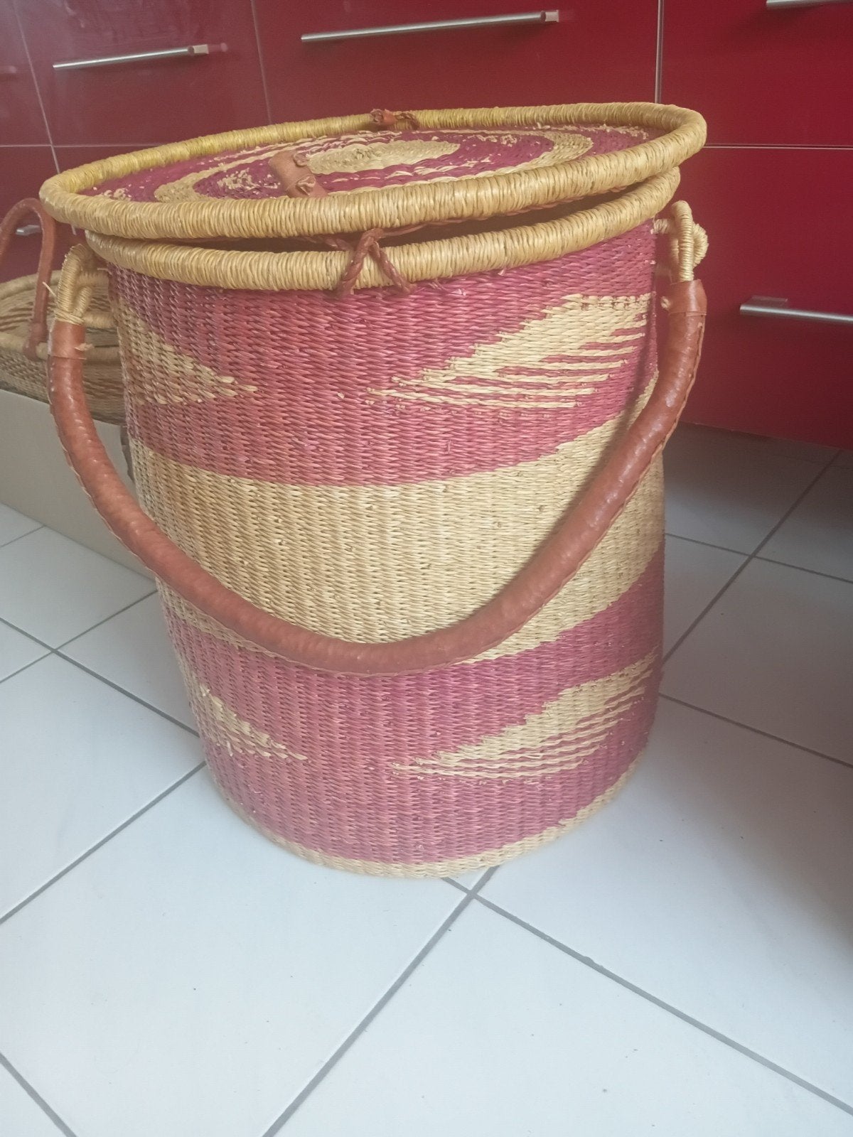 Wasmand Bolgatanga Ghana 53x43 kleurverschil afgeprijsd, Ophalen of Verzenden, Nieuw, Rond, Overige materialen