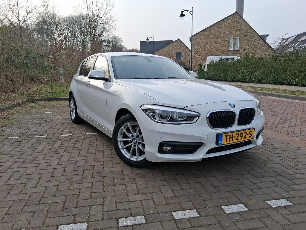 BMW 116d Automaat Executive EfficientDynamics (2018) | 150PK, Achterwielaandrijving, Wit, 115 pk, Particulier
