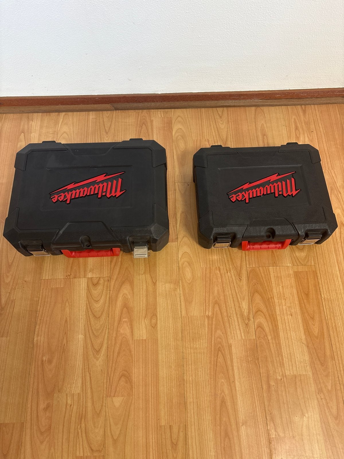 Milwaukee Boormachine Kofferset (2 stuks), Ophalen of Verzenden, Gebruikt, Overige typen