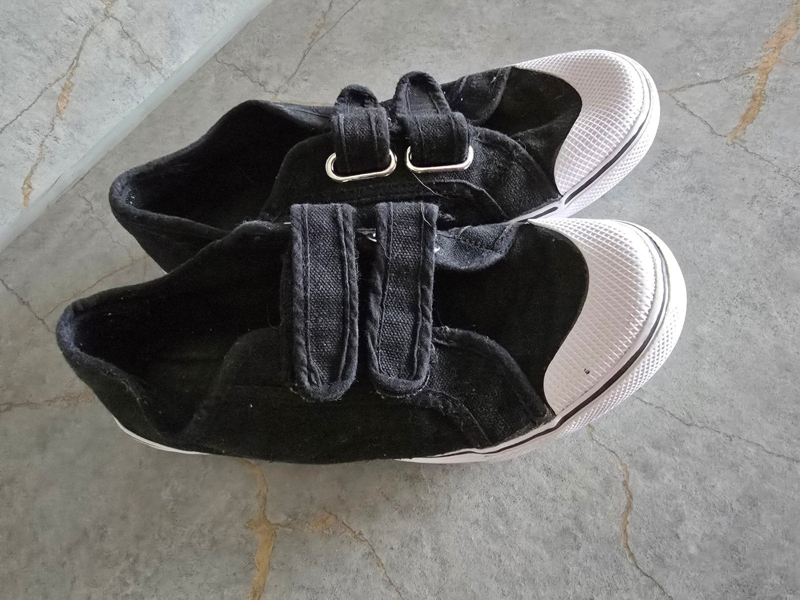 Gymschoenen Maat 37, Kinderen en Baby's, Kinderkleding | Schoenen en Sokken, Ophalen of Verzenden, Zo goed als nieuw, Scapino