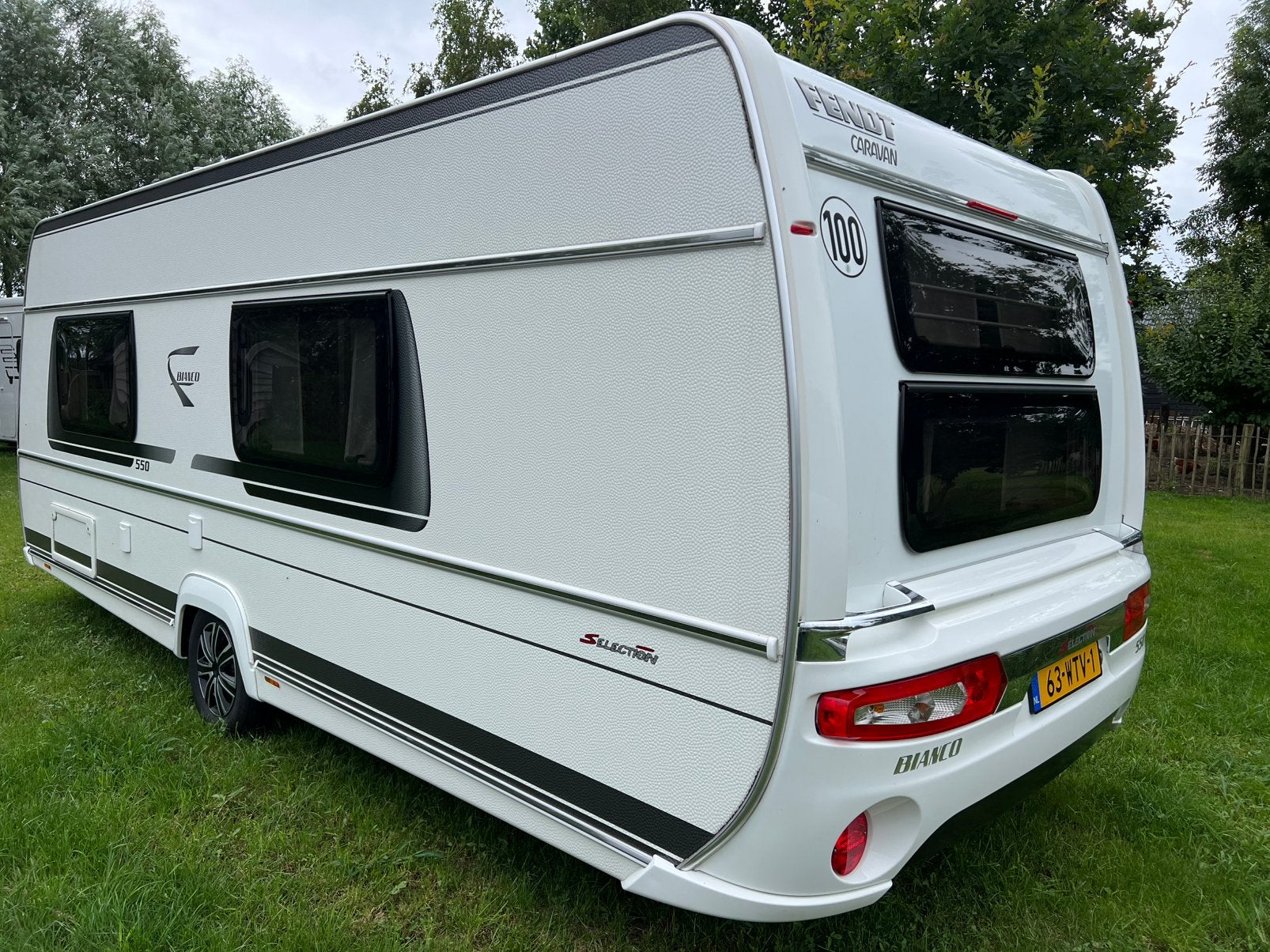 Fendt 550 SKM Bianco|2018|Stapelbed|Mover|Luifel|Airco|ATC!, Rondzit, Bedrijf, Fendt, Kachel