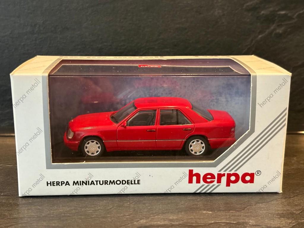 Mercedes-Benz E320 Limousine | Herpa | Mint/Boxed, Ophalen of Verzenden, Nieuw, Auto, Overige merken