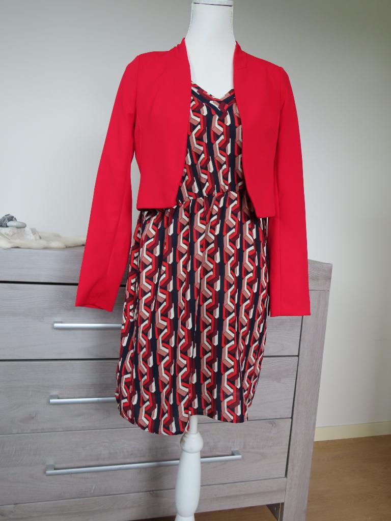 LOLA & LIZA Prachtige Knal Rode Bolero/Vestje XXS 32, Kleding | Dames, Ophalen of Verzenden, Zo goed als nieuw, Maat 34 (XS) of kleiner