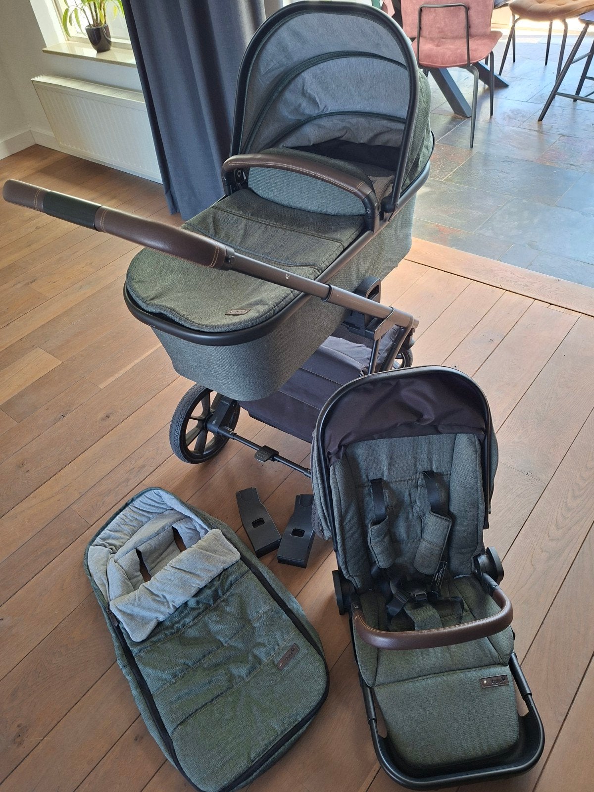 Qute kinderwagen, Q-rider groen, Gebruikt, Combiwagen, Verstelbare duwstang, Ophalen
