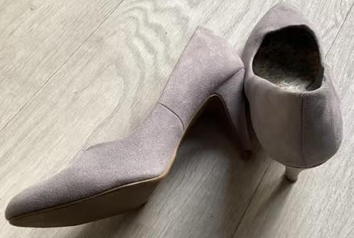 Grijze pumps maat 39 emilio luca, Kleding | Dames, Schoenen, Pumps, Ophalen of Verzenden, Emilio luca, Grijs
