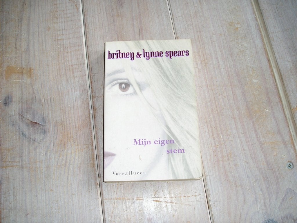 Britney & Lynne Spears - Mijn eigen stem, Boeken, Ophalen of Verzenden, Gelezen, Artiest