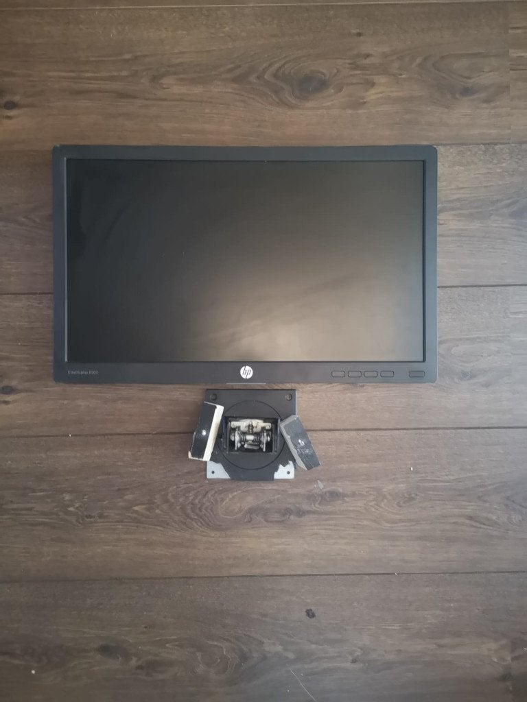 4x HP EliteDisplay E202 20" IPS monitor, Computers en Software, Ophalen, Gebruikt, IPS, Kantelbaar
