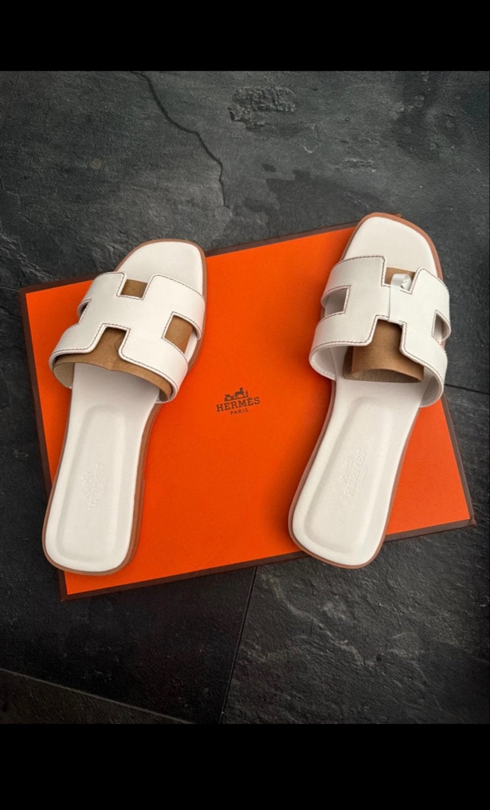 Hermès Oran Sandalen Wit Maat 36 Nieuw in Doos, Verzenden, Nieuw, Wit, Slippers