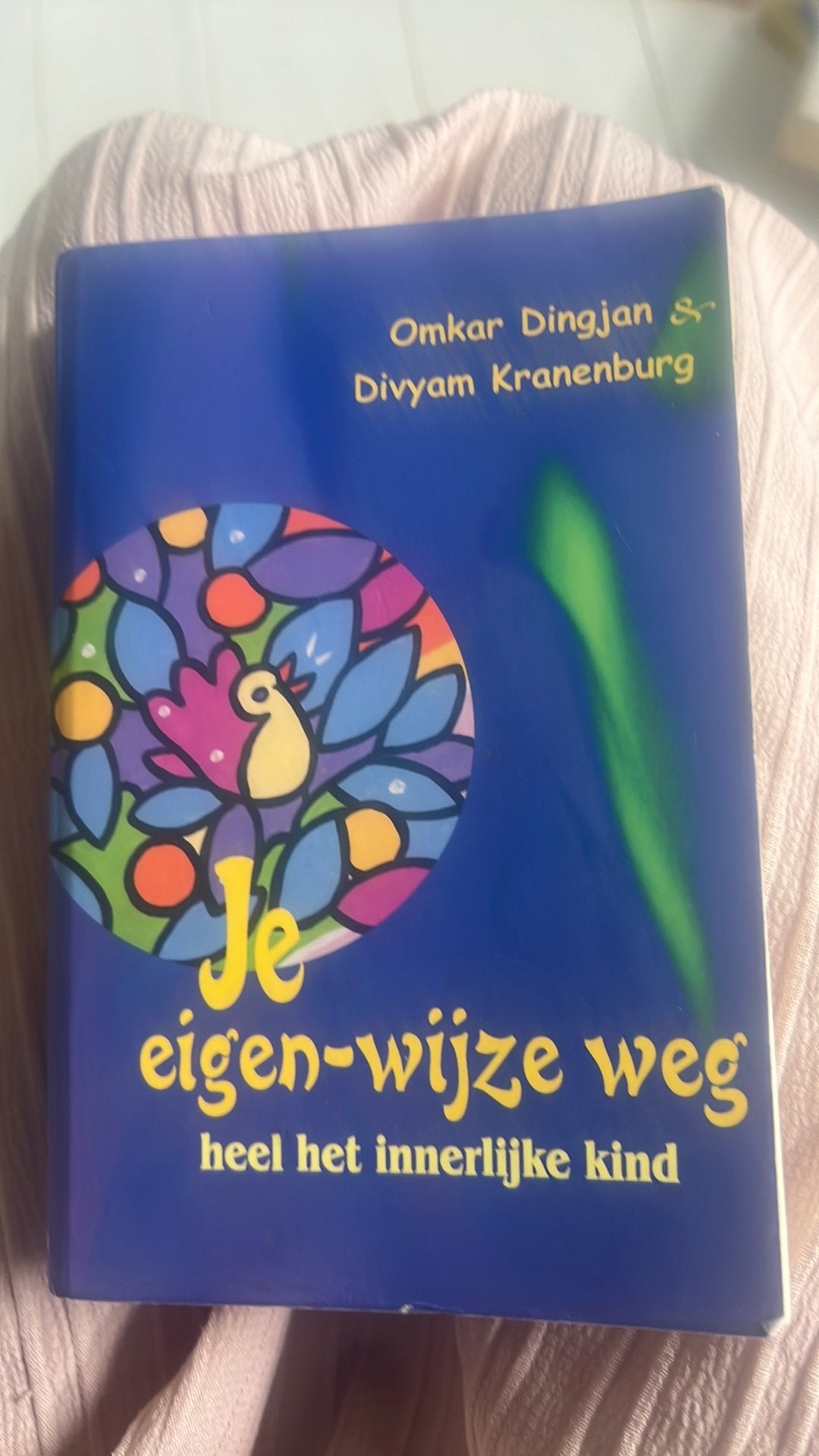 Je eigen wijze weg, omkar dingjan, Boeken, Ophalen of Verzenden, Zo goed als nieuw, Spiritualiteit algemeen, Overige typen