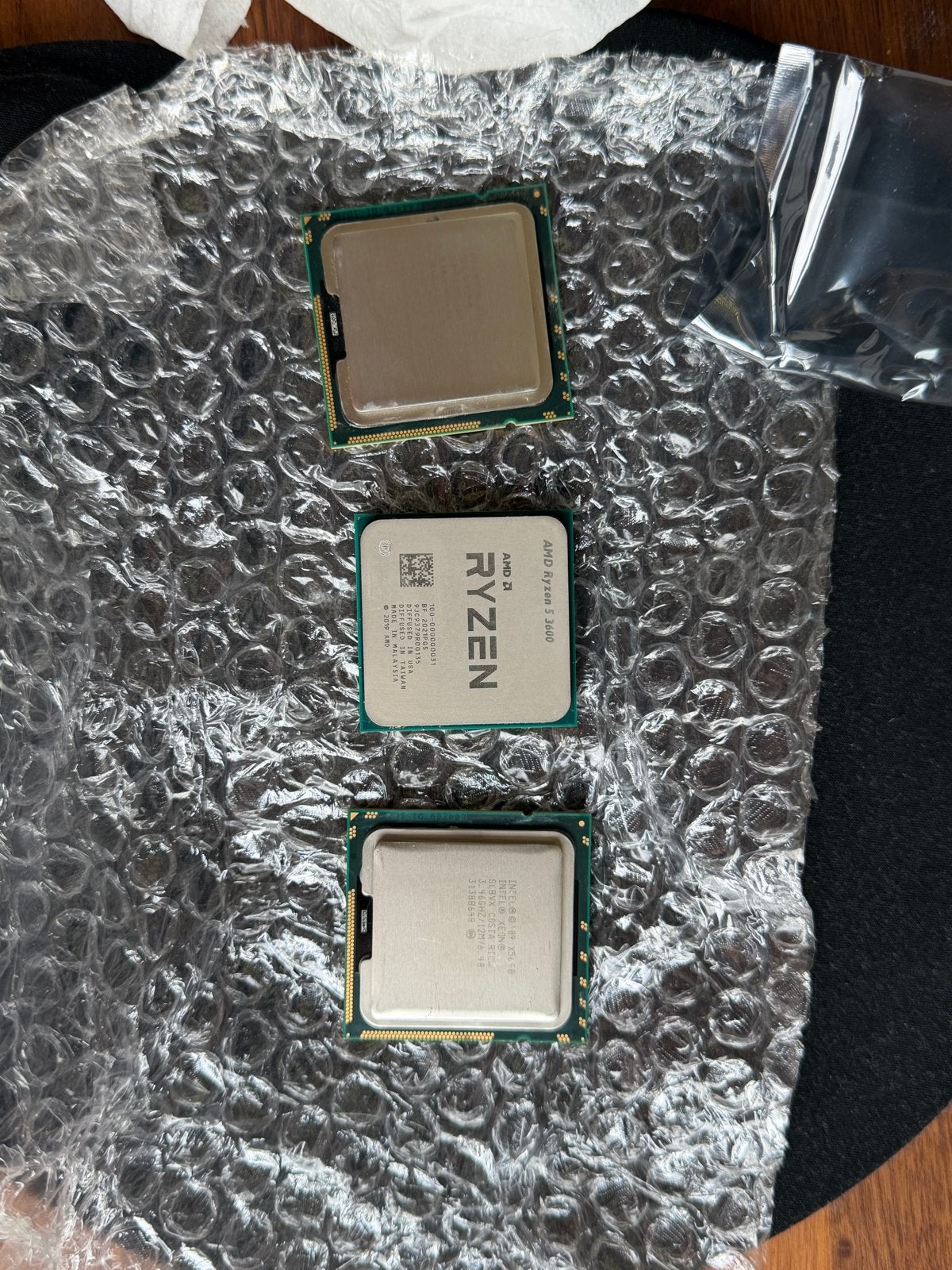 Intel Xeon W3530 – samen 5 Euro, Computers en Software, Verzenden, Nieuw, 18-core, 3 tot 4 Ghz