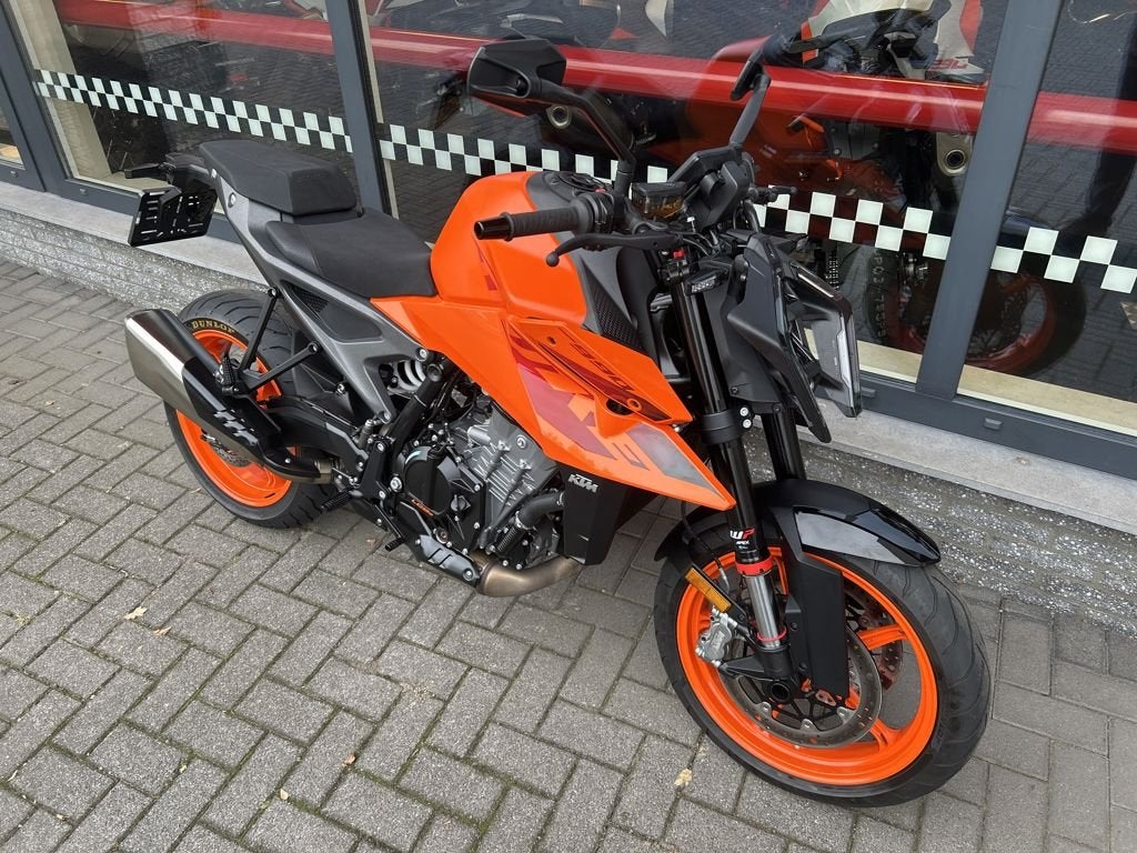KTM 990 DUKE 2026, Naked bike, Gebruikt, Bedrijf