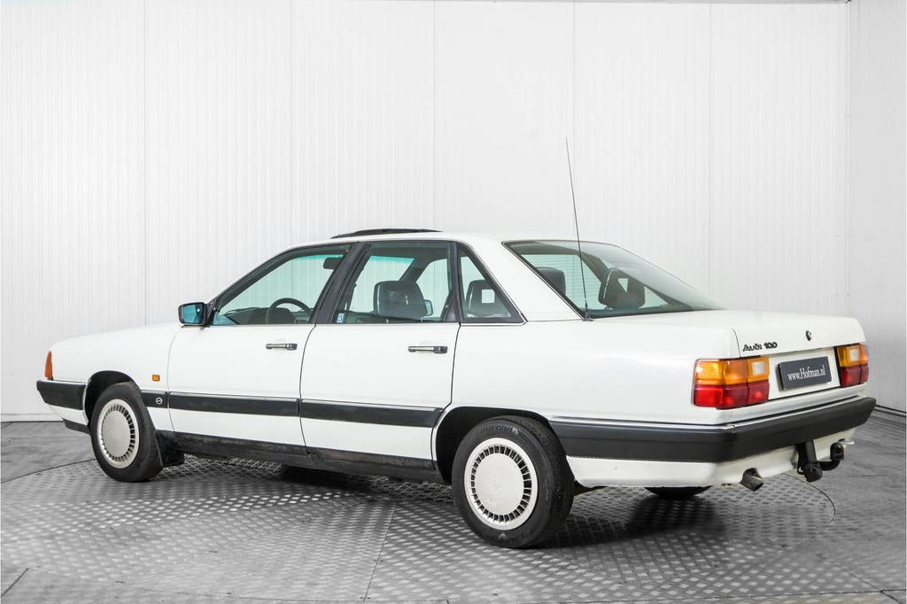 Audi 100 1.8 injectie (bj 1987), foto 6
