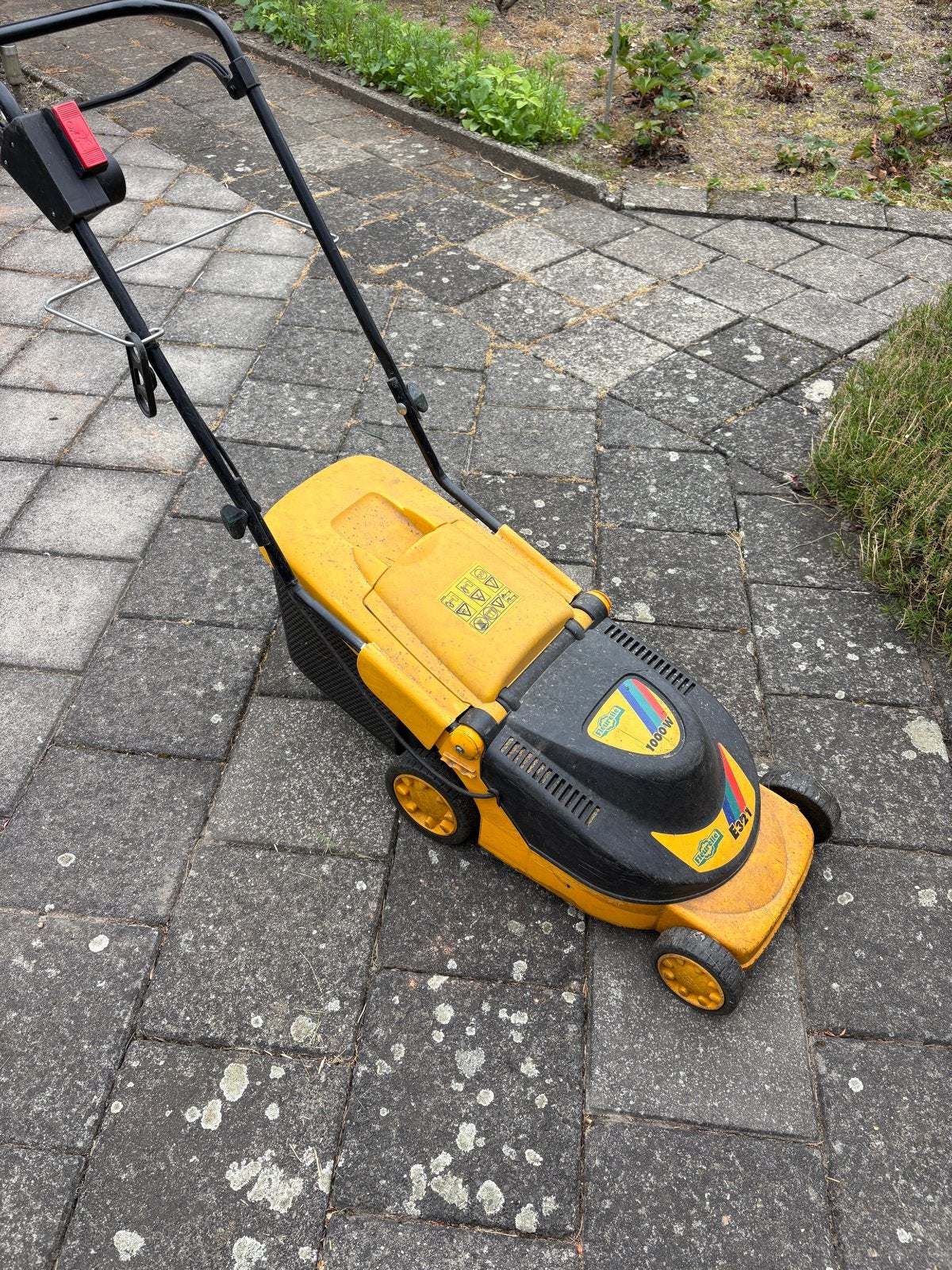 Goed werkende elektrische grasmaaier - Fleurville E321, Cirkelmaaier, Gebruikt, Elektrische grasmaaier, Ophalen of Verzenden