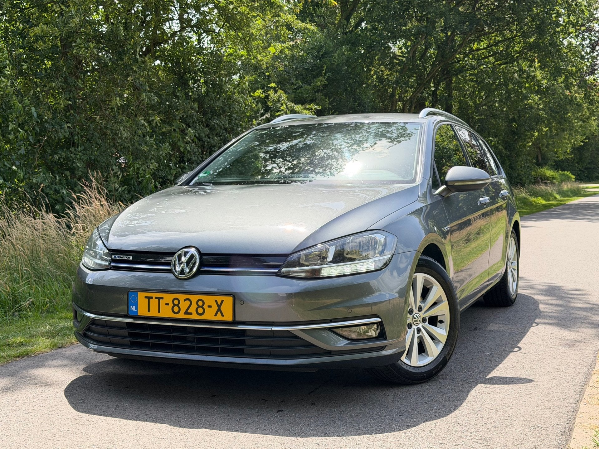 Volkswagen Golf Variant 1.5 TSI Comfortline Business | Autom, 4 cilinders, Alcantara, Origineel Nederlands, 690 kg