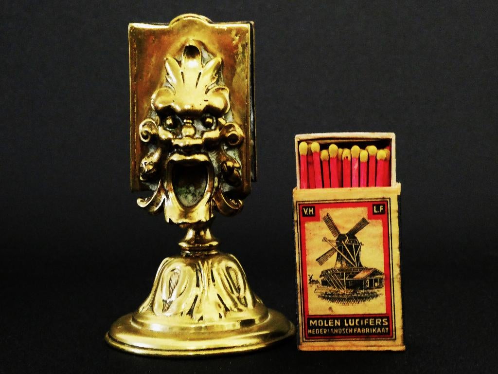 Antieke luciferhouder met mythologisch figuur Carpe Diem, Antiek en Kunst, Ophalen of Verzenden