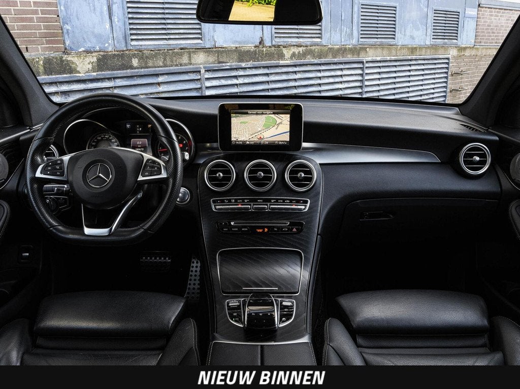 Mercedes-Benz GLC-klasse 250 4MATIC Premium Plus | AMG Line, Gebruikt, 4 cilinders, Zwart, Vierwielaandrijving